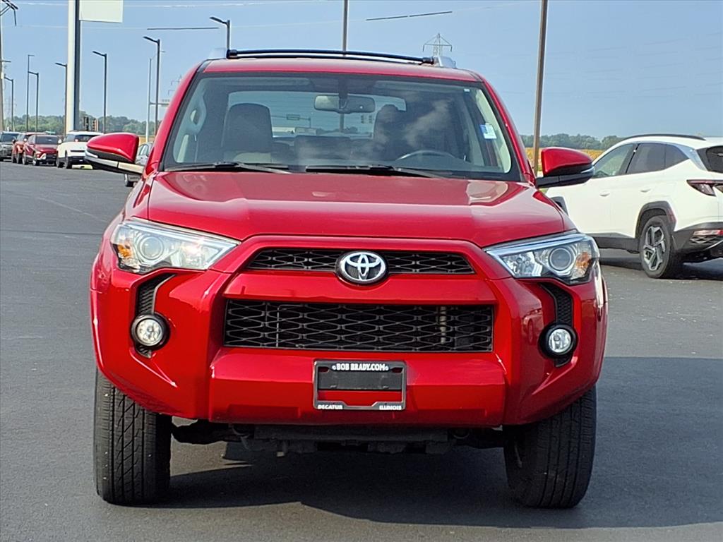 2016 Toyota 4Runner SR5 photo 16
