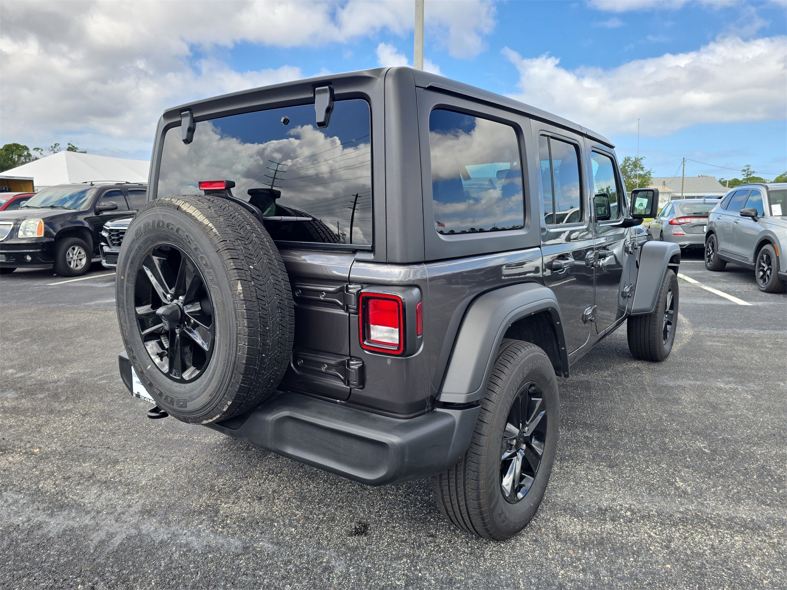 2022 Jeep Wrangler Unlimited Sport Altitude photo 4