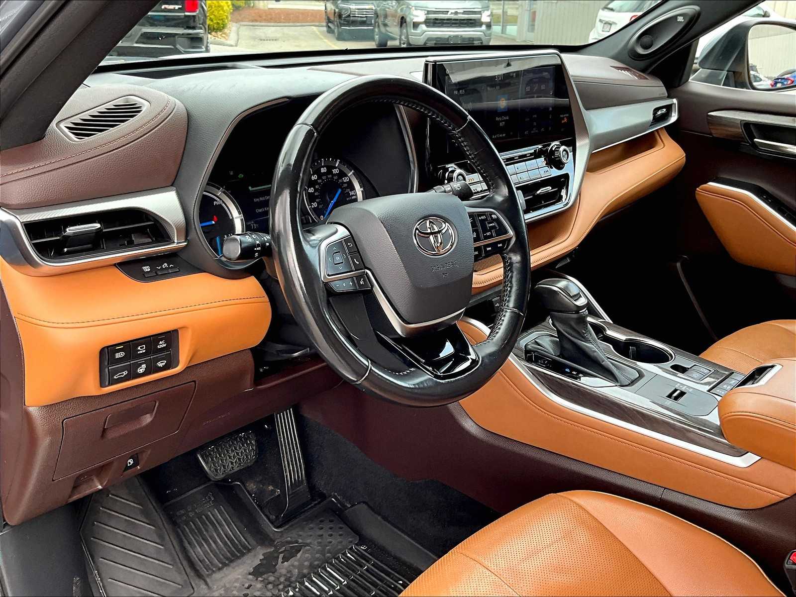 2021 Toyota Highlander Hybrid Platinum photo 8