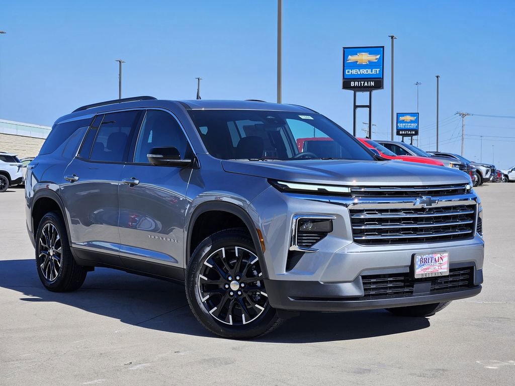 2026 Chevrolet Traverse LT's photo
