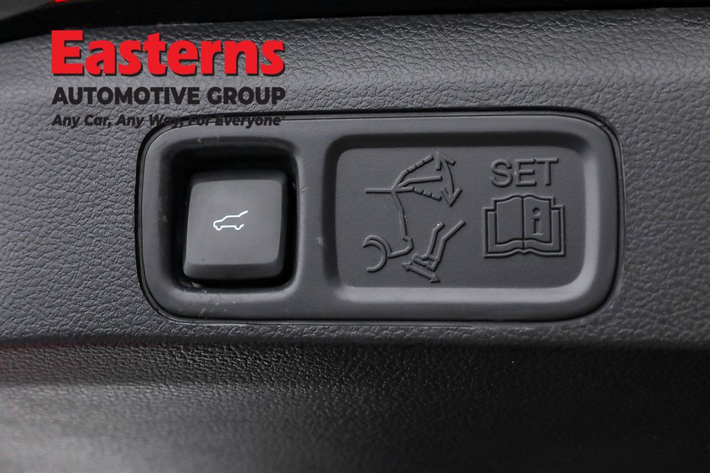 2023 Ford Expedition Limited photo 23