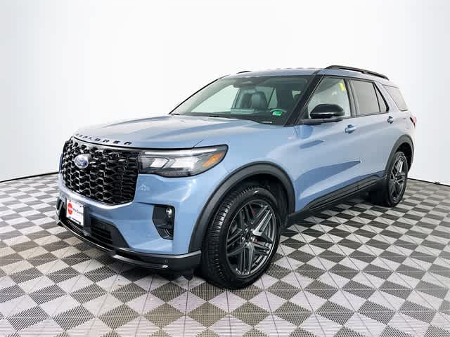 2025 Ford Explorer ST-Line photo 3