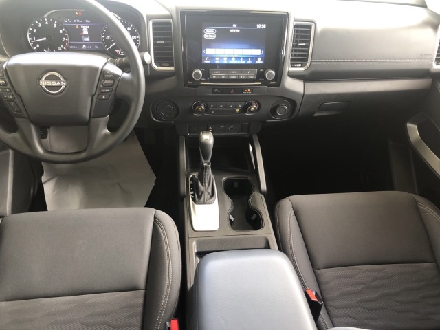 2024 Nissan Frontier Crew Cab SV photo 8