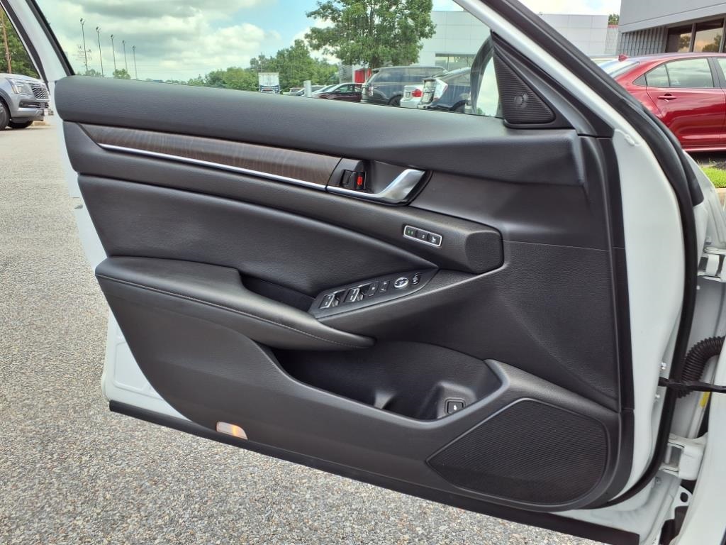 2022 Honda Accord EX-L photo 18