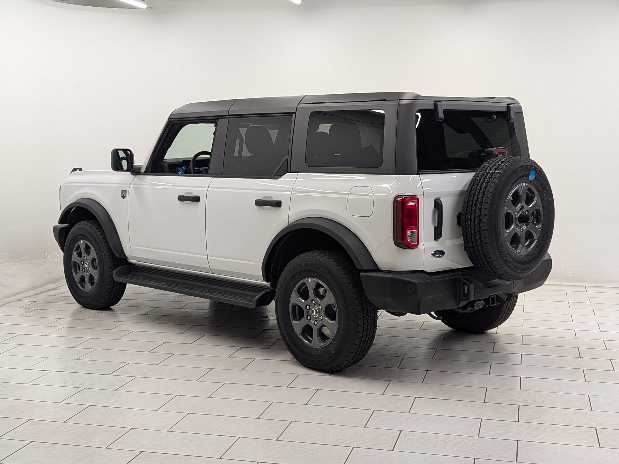 2025 Ford Bronco Big Bend photo 2