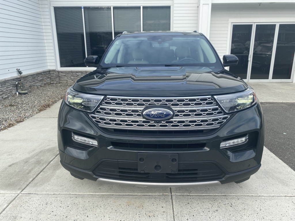 2022 Ford Explorer Limited photo 2