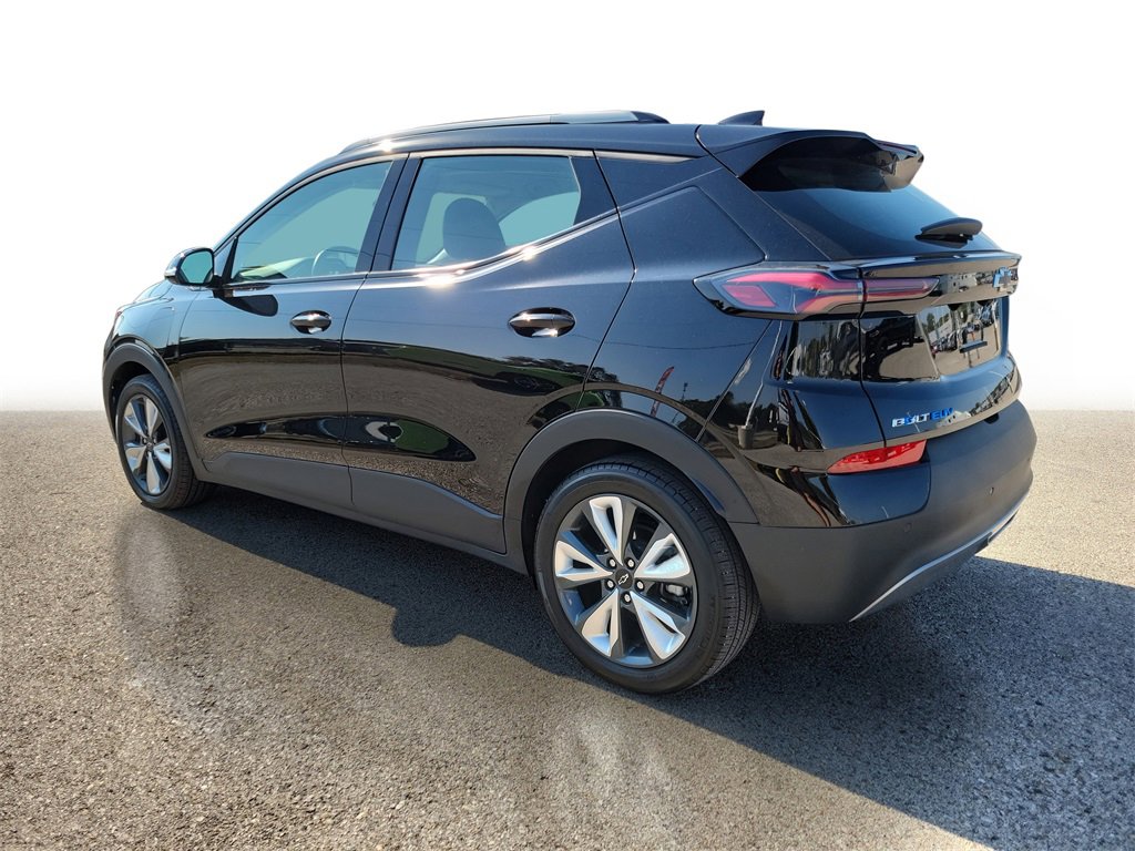 2023 Chevrolet Bolt EUV photo 3