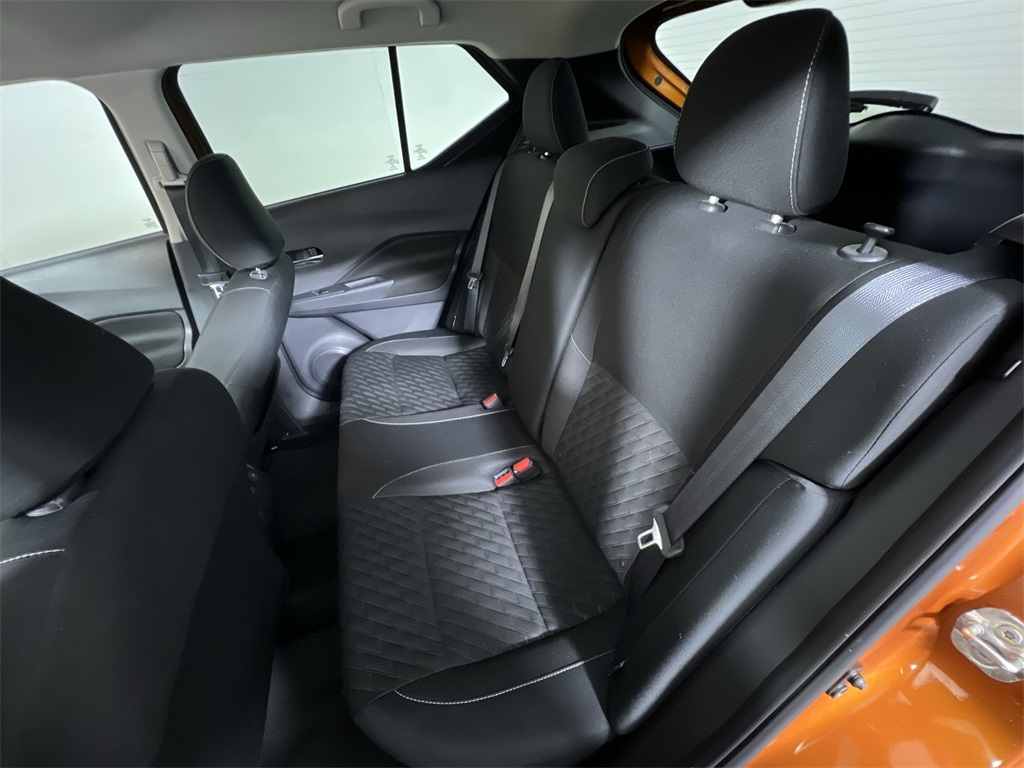 2021 Nissan Kicks SV photo 19