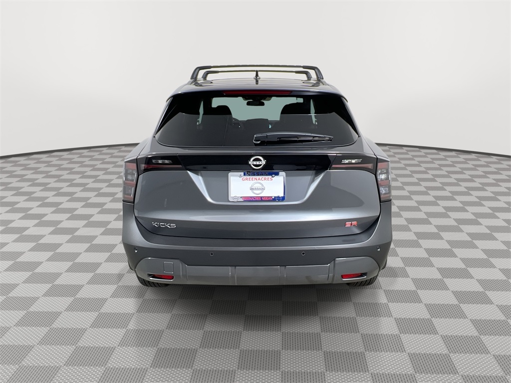 2026 Nissan Kicks SR photo 6