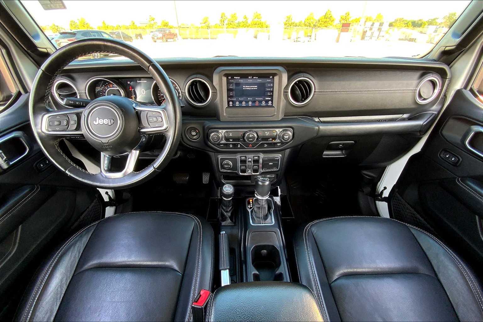 2018 Jeep Wrangler Unlimited Sahara photo 13