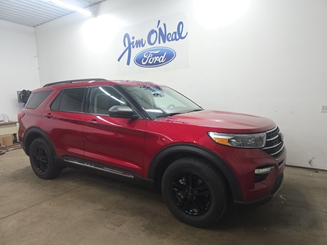 2023 Ford Explorer XLT's photo