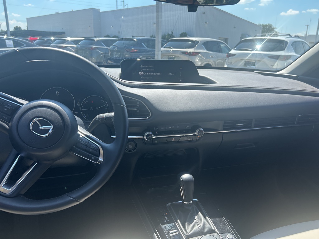 2025 Mazda CX-30 2.5 S Preferred photo 16