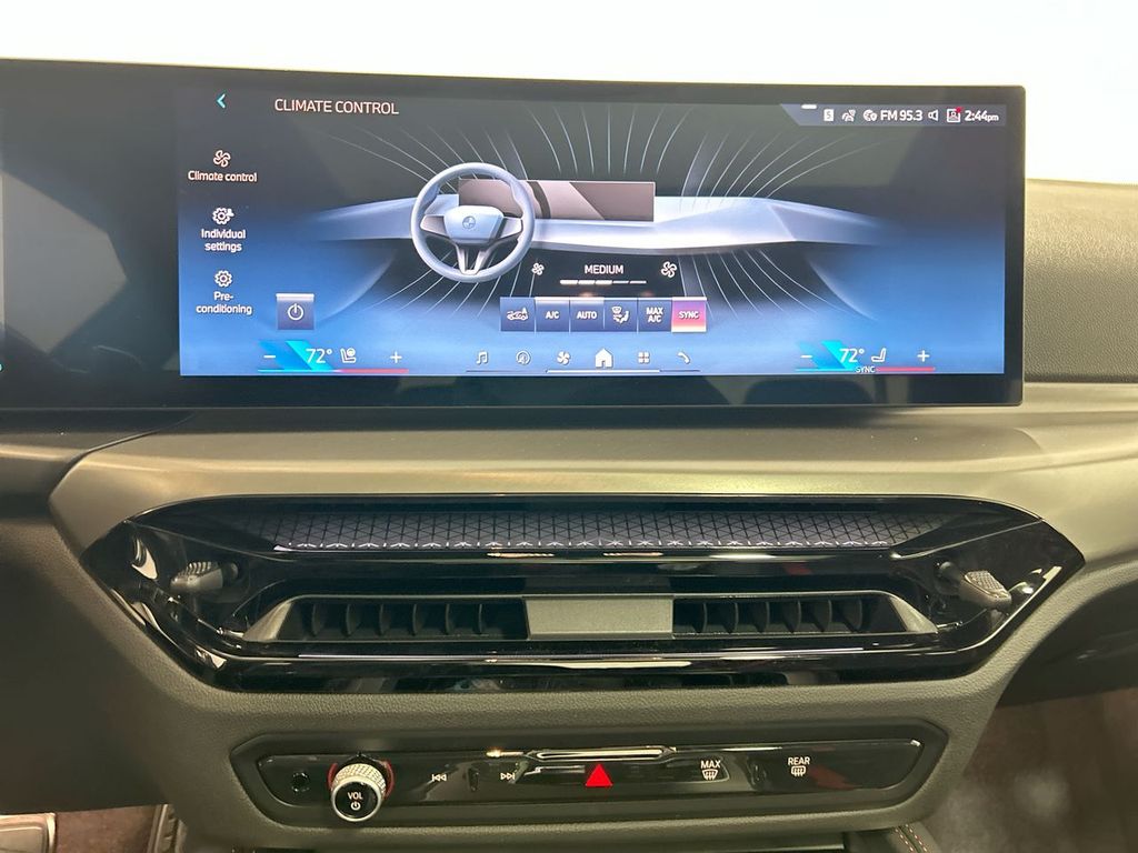 2025 Bmw 230i photo 19