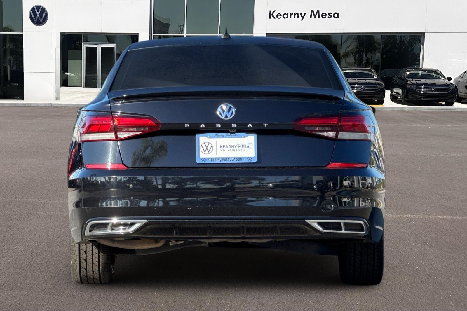 2020 Volkswagen Passat 2.0T R-Line photo 4