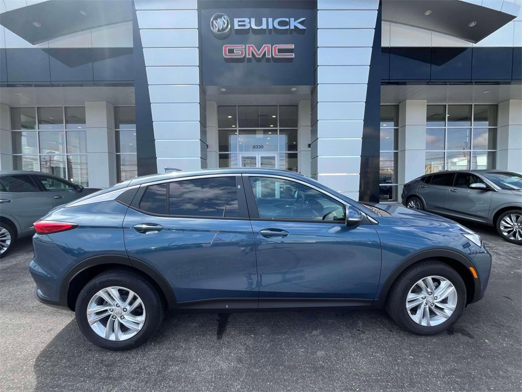 2025 Buick Envista Preferred photo 2