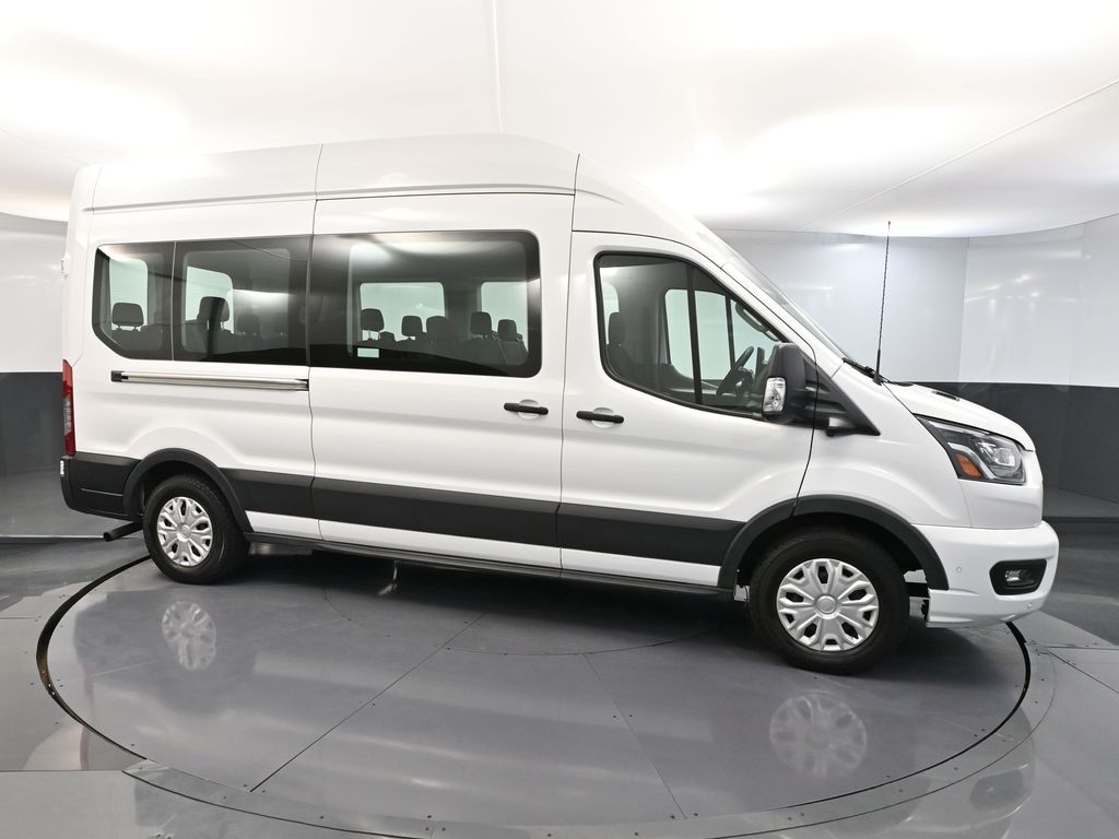 2023 Ford Transit photo 2