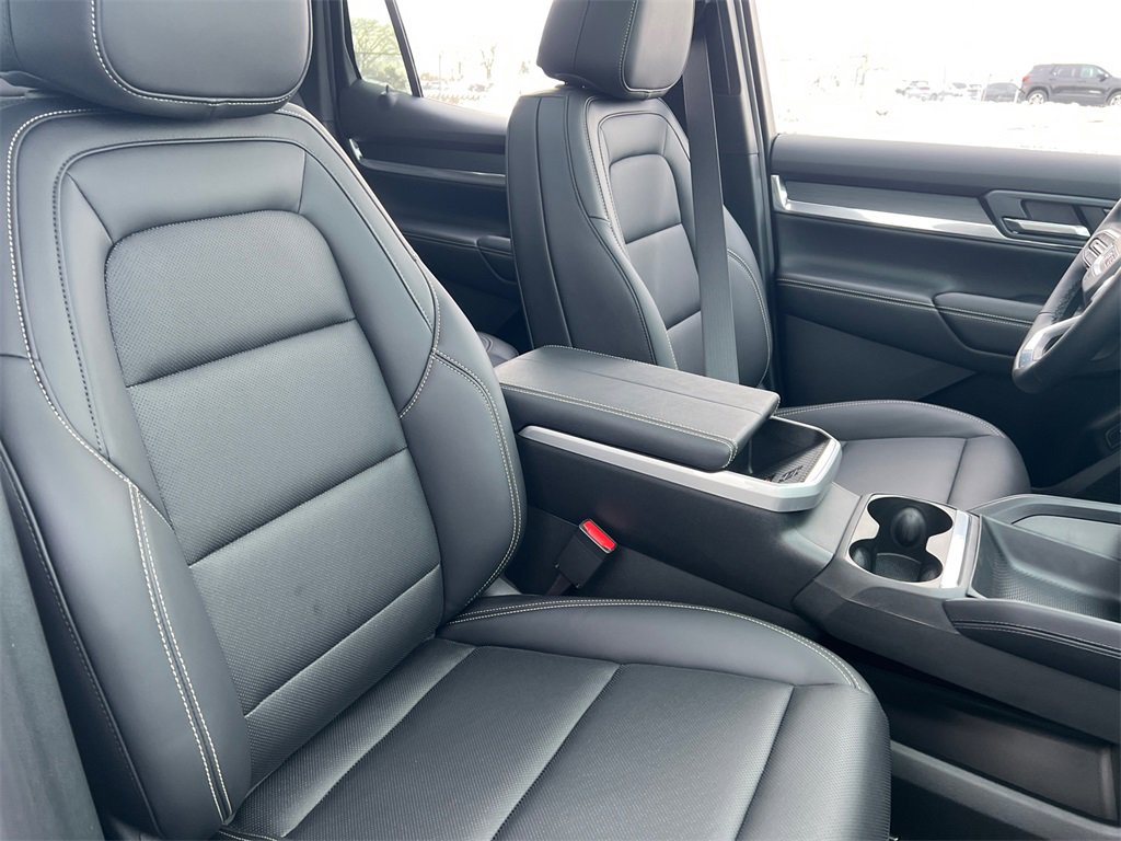 2026 GMC TERRAIN - Image 38