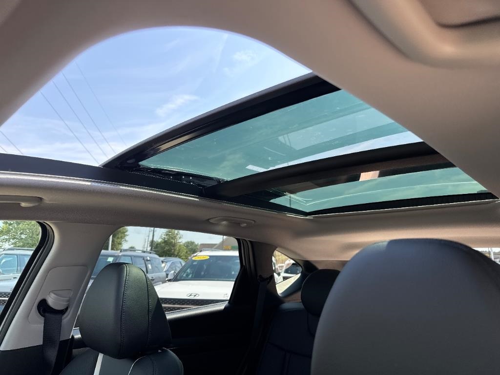 2025 Hyundai Tucson Limited photo 4