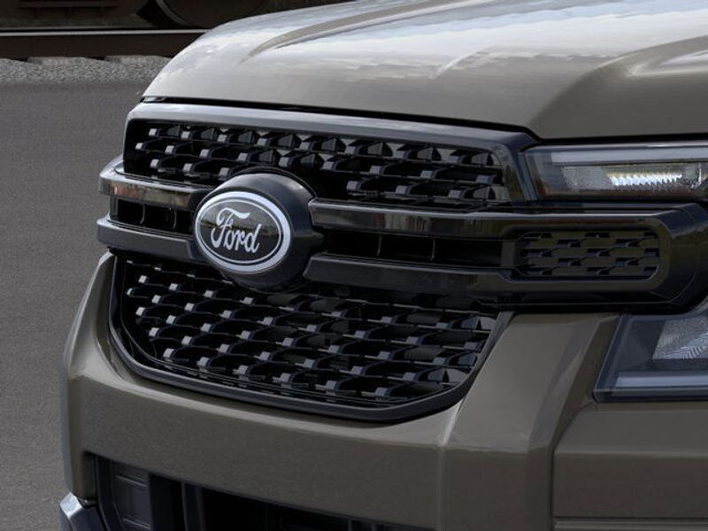 2025 Ford Ranger XLT photo 14