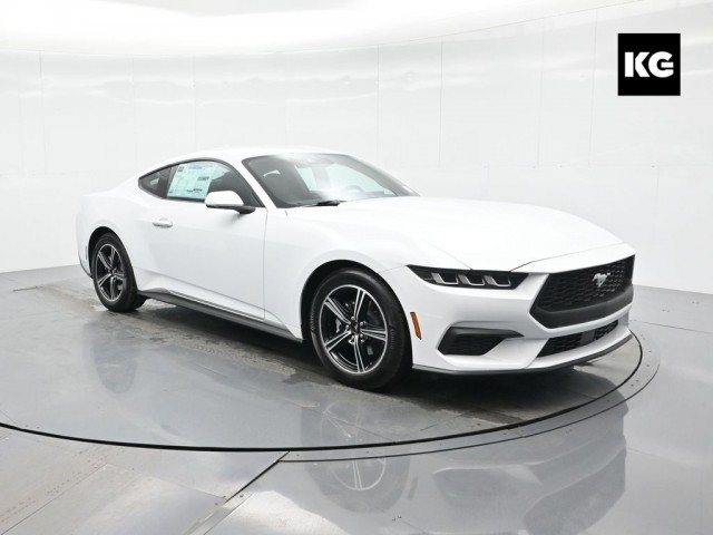 2025 Ford Mustang EcoBoost's photo