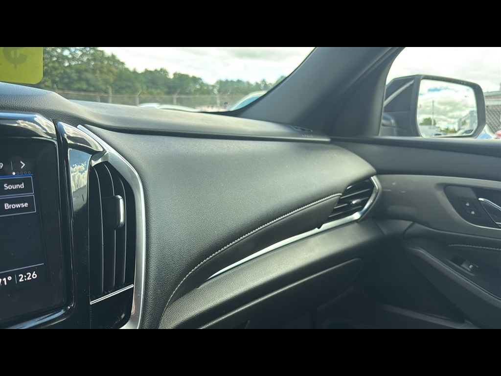 2023 Chevrolet Traverse Leather photo 11