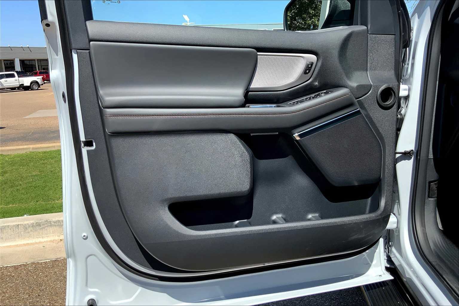 2025 Ford Expedition MAX EL photo 10