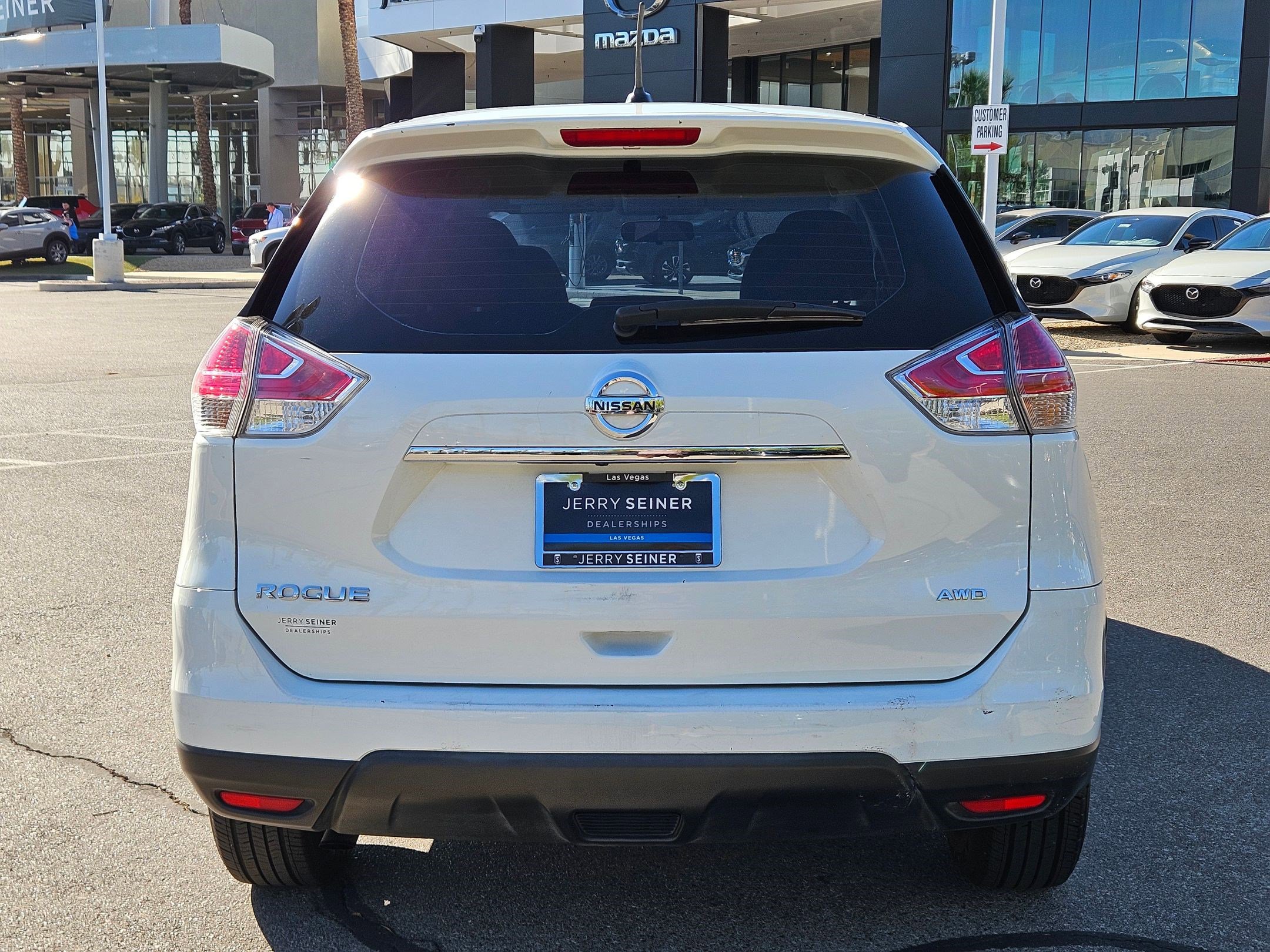2016 Nissan Rogue S photo 3