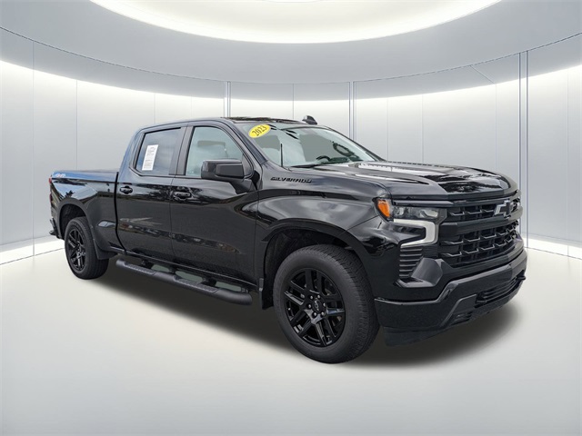 2023 Chevrolet Silverado 1500 RST photo 2
