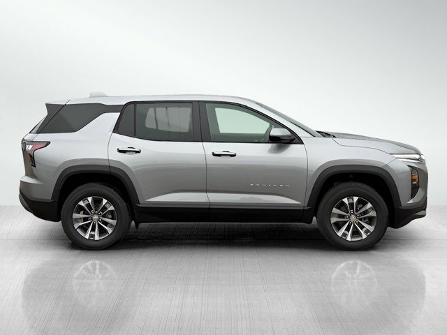 2026 Chevrolet Equinox LT photo 3