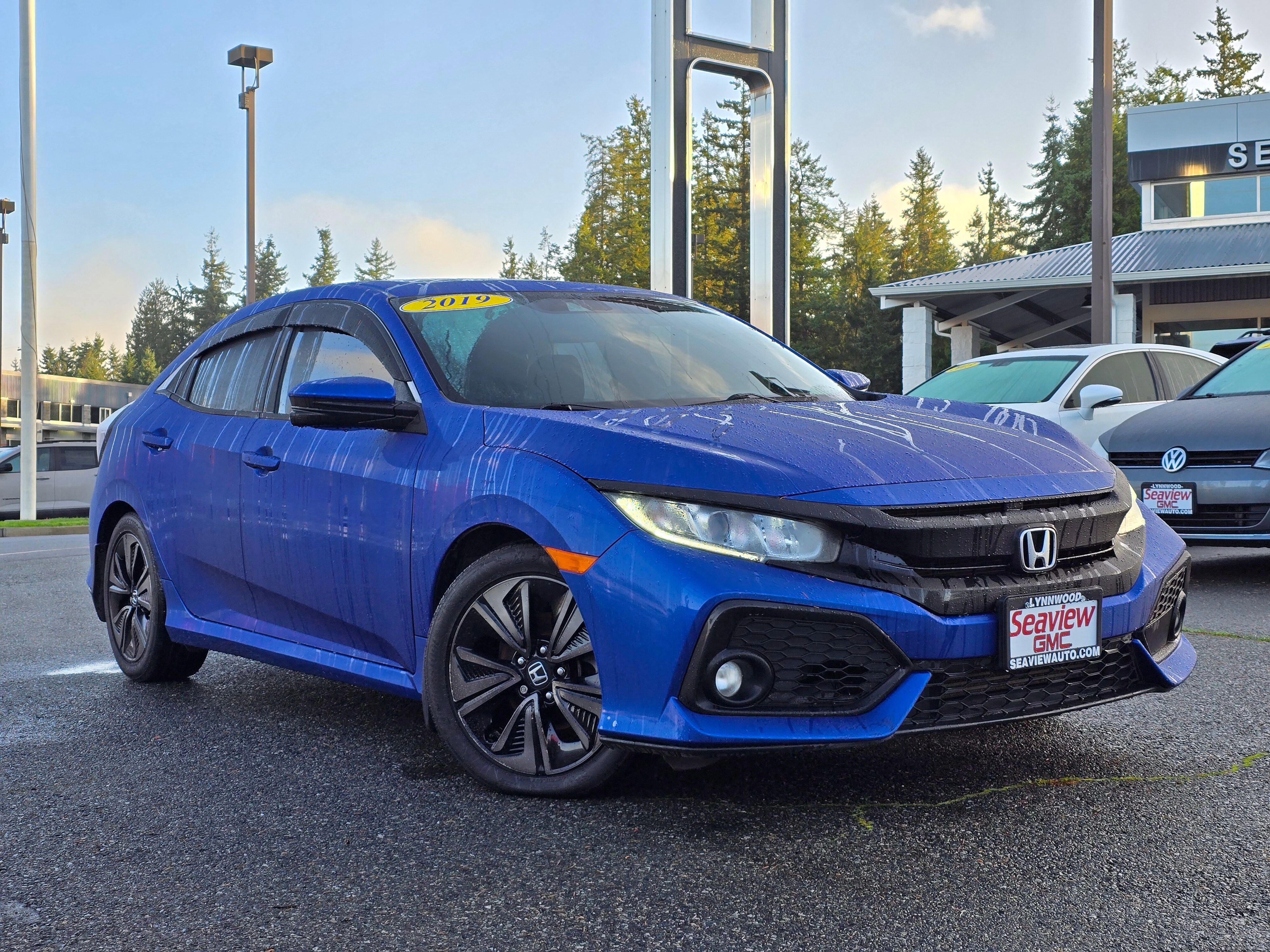 2019 Honda Civic Hatchback EX's photo