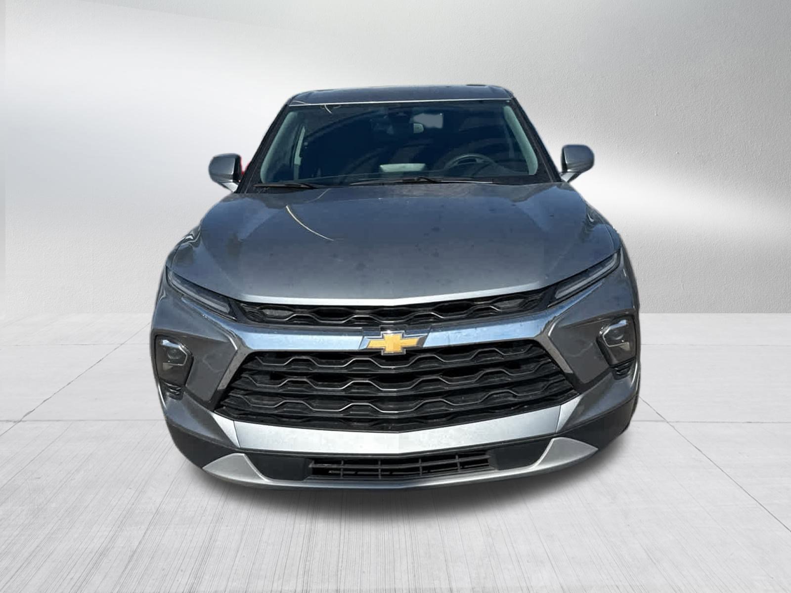 2023 Chevrolet Blazer 2LT photo 2