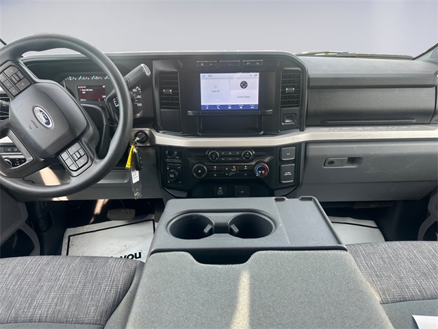 2024 Ford F-350 photo 10
