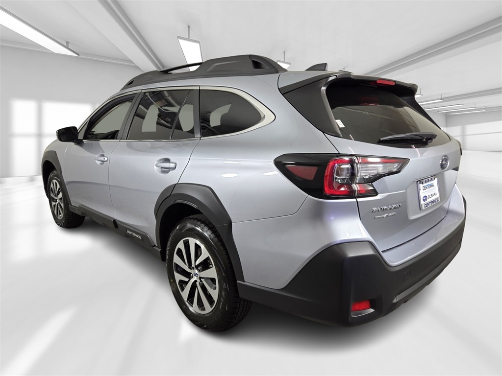 2025 Subaru Outback Premium photo 3