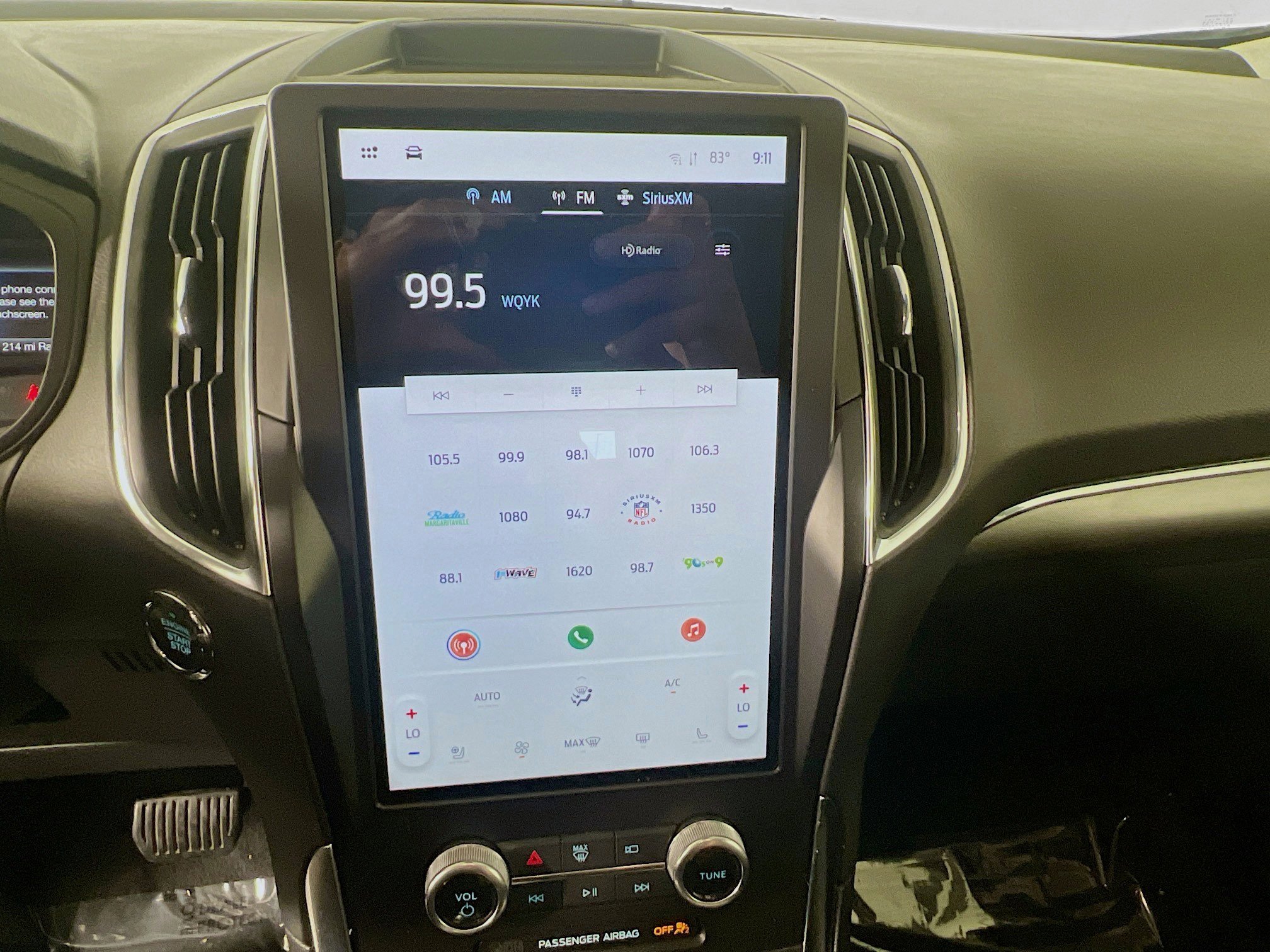 2024 Ford Edge Titanium photo 18