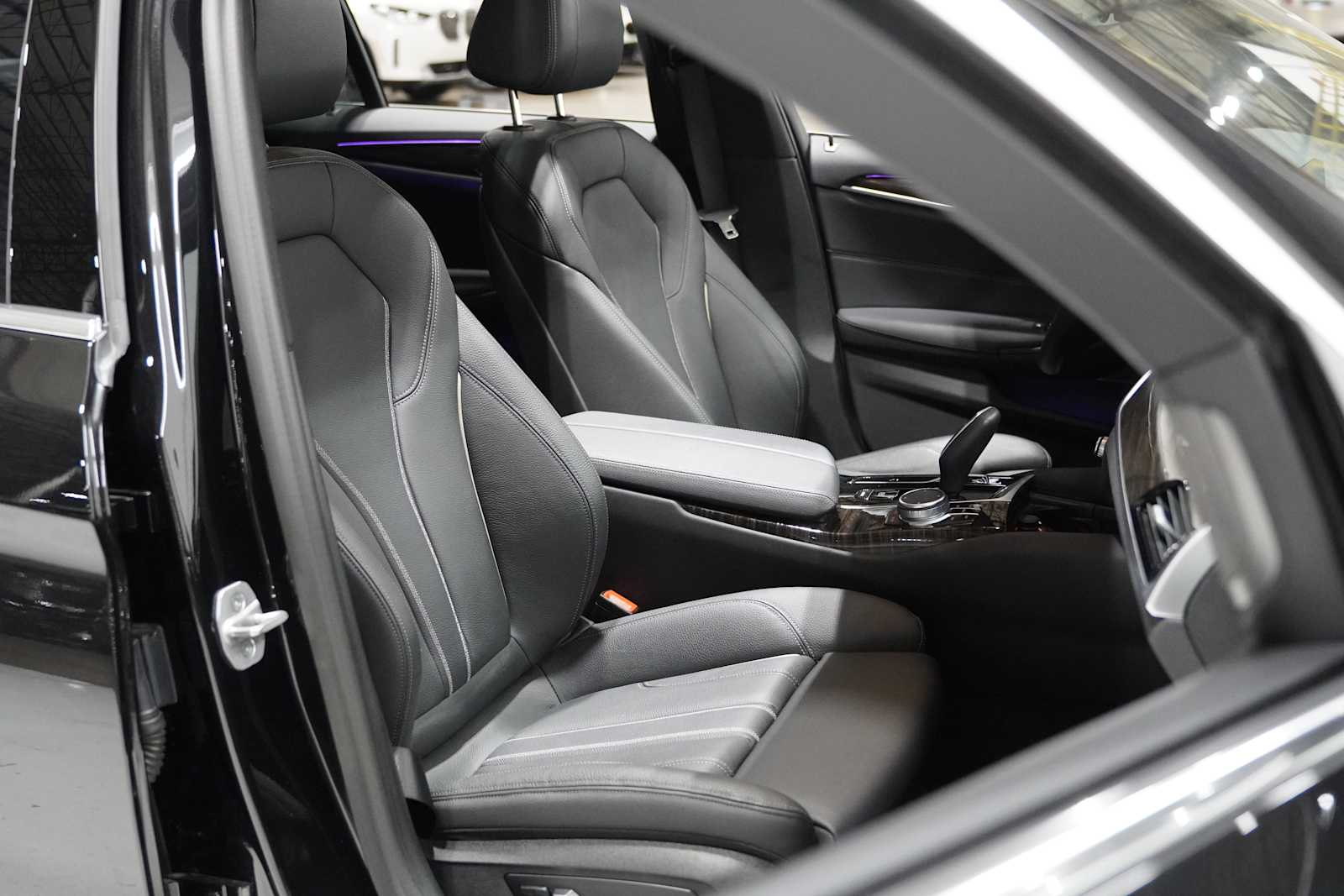 2023 Bmw 540i photo 4