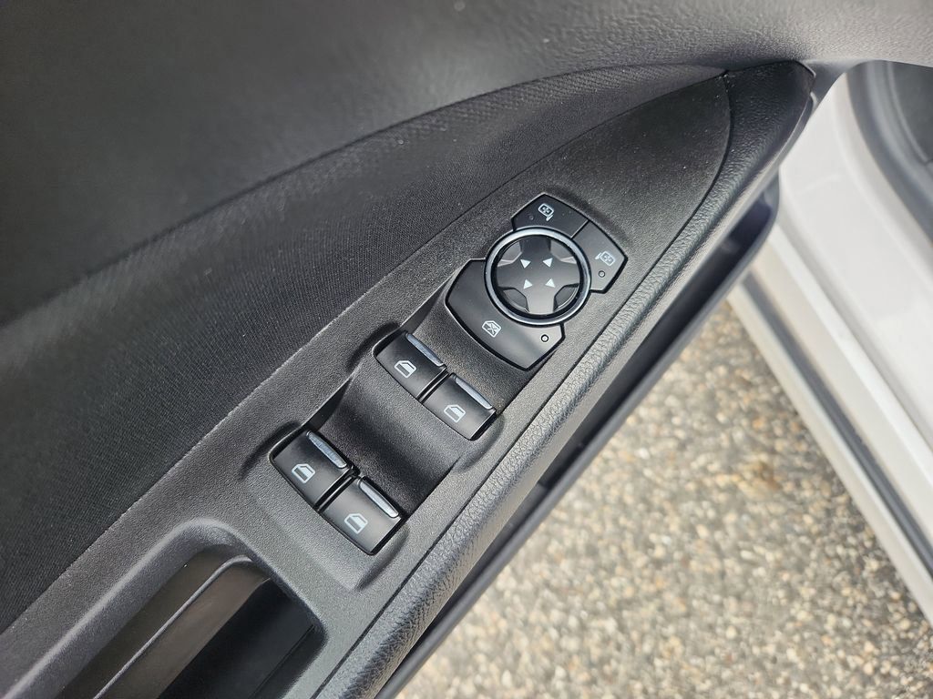 2020 Ford Fusion SE photo 12