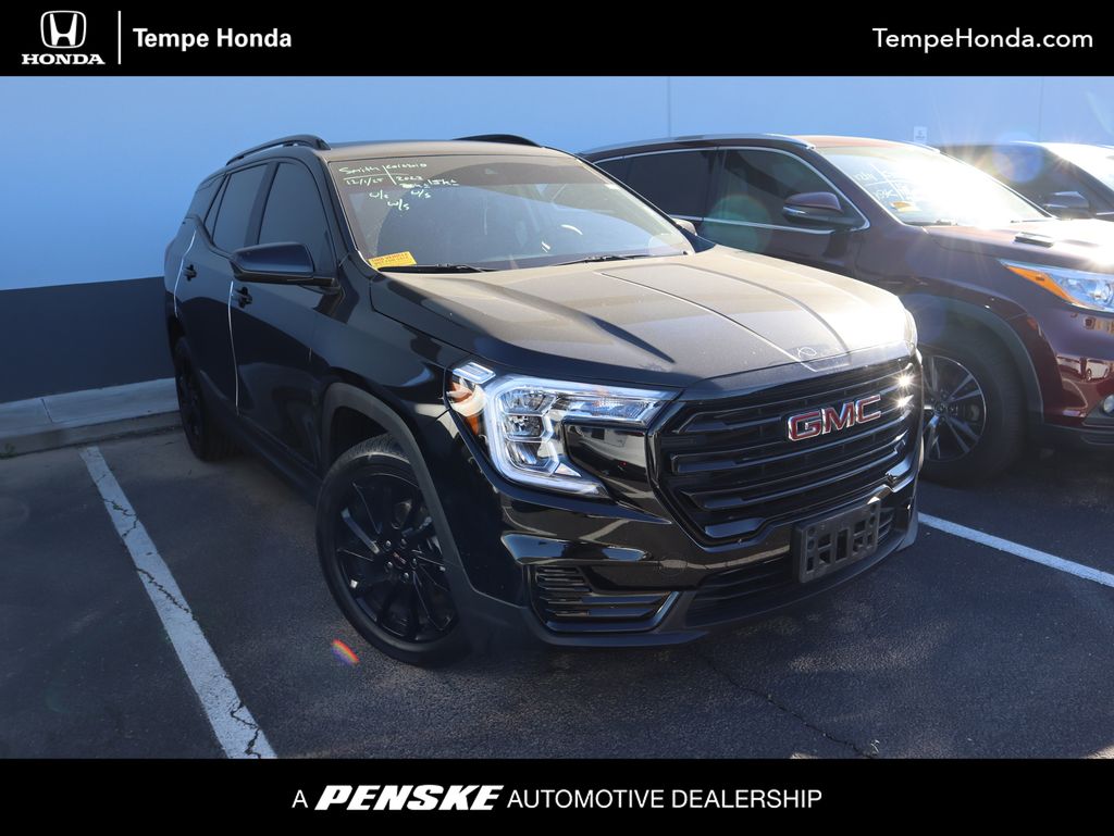 2023 GMC Terrain SLE's photo