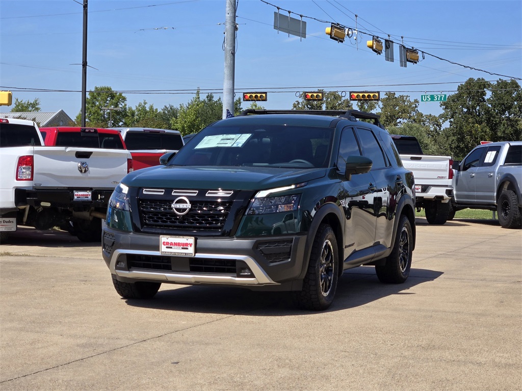 2025 Nissan Pathfinder Rock Creek photo 2