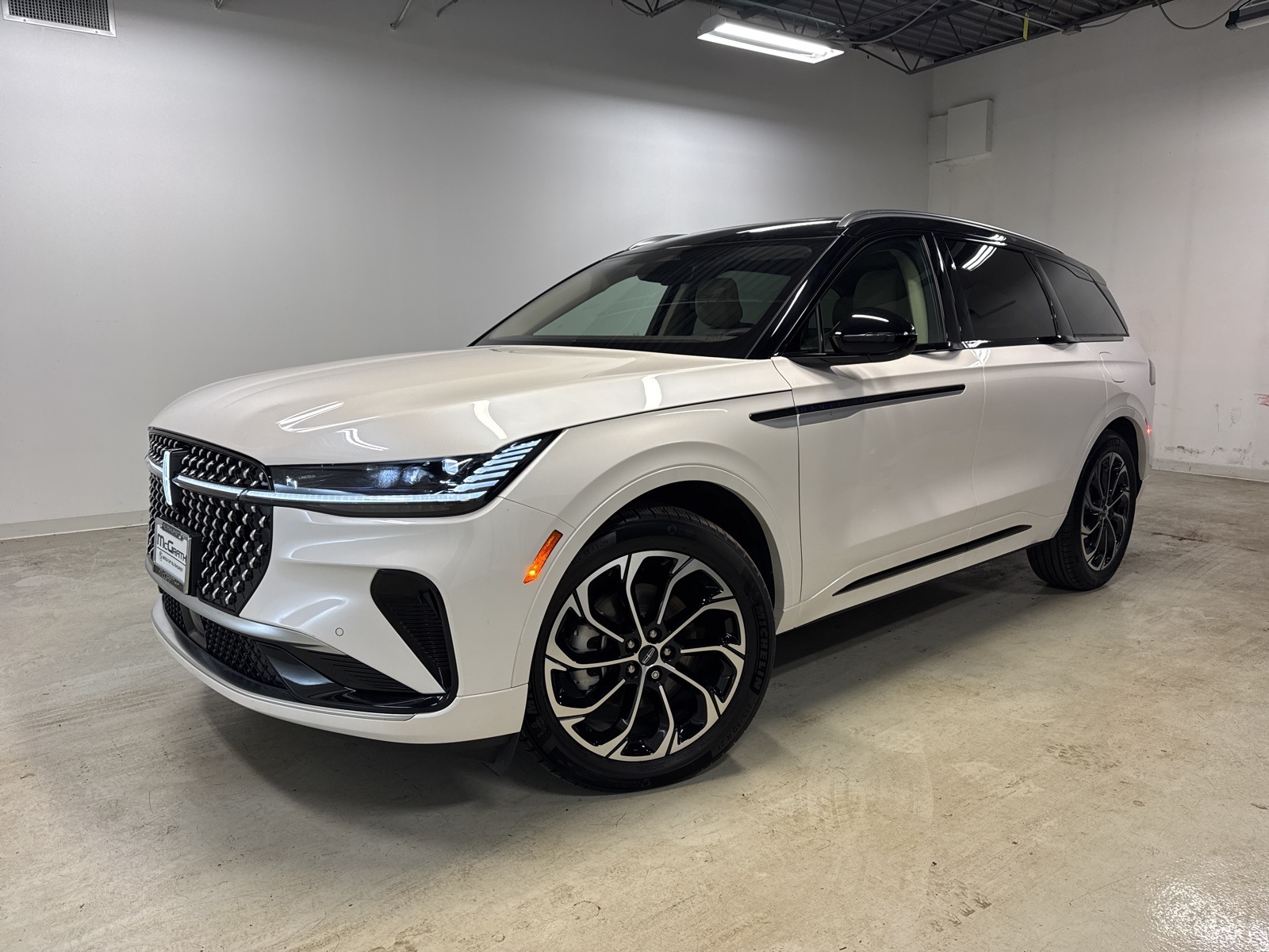 2025 Lincoln Nautilus Reserve's photo