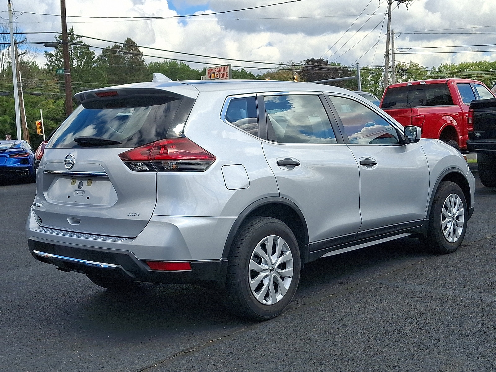 2018 Nissan Rogue S photo 7