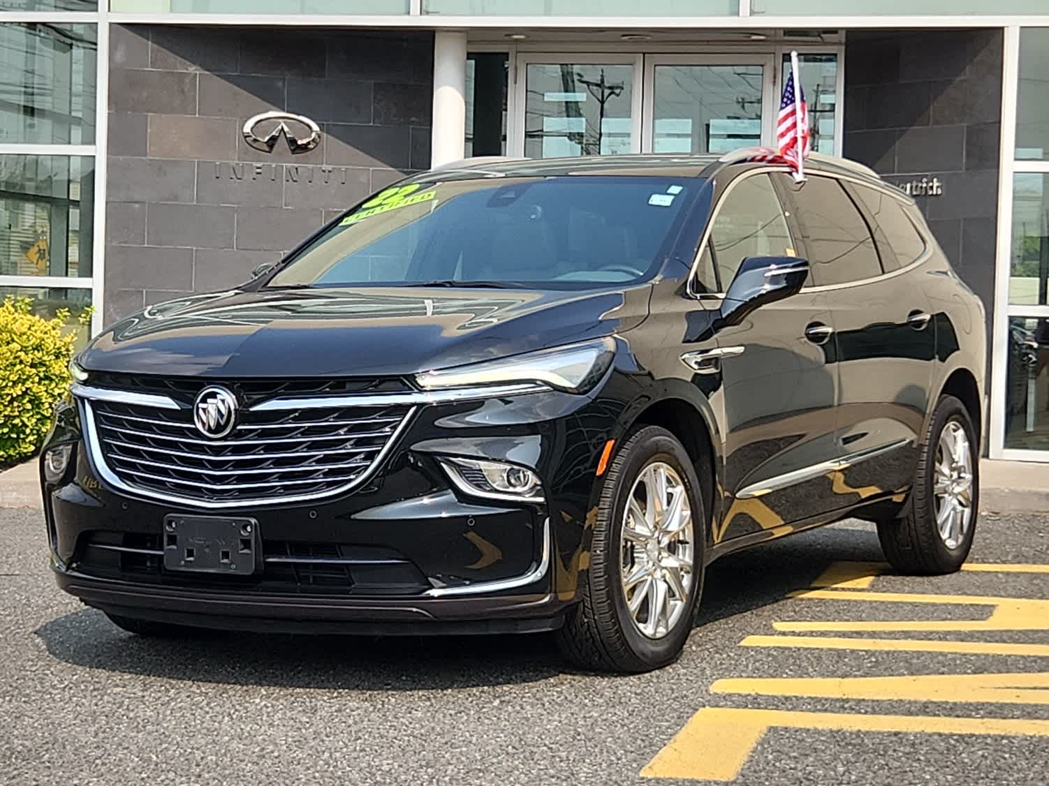 2022 Buick Enclave Essence's photo