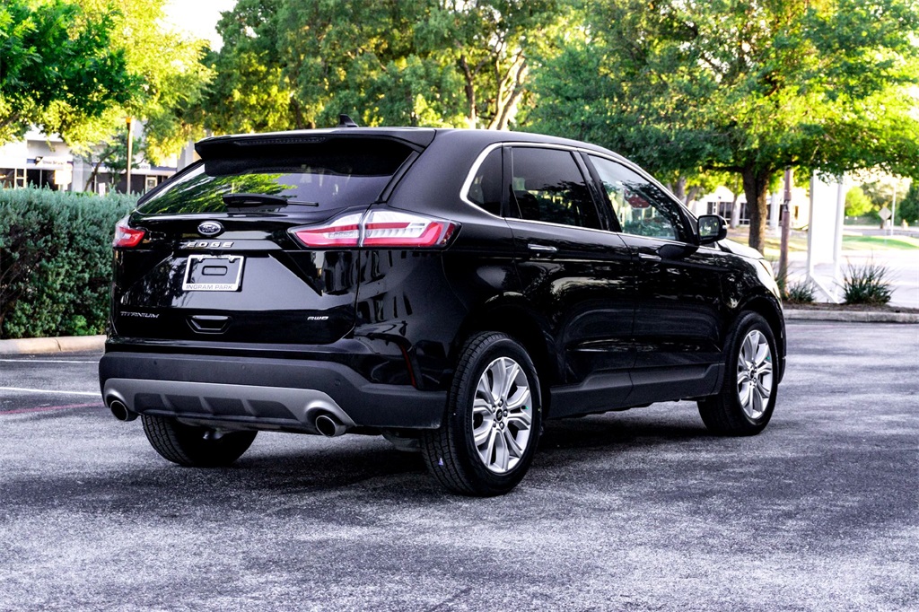 2024 Ford Edge Titanium photo 5