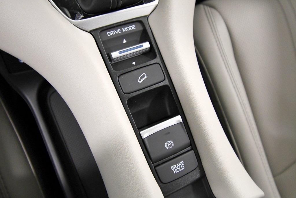 2026 Honda HR-V EX-L photo 22