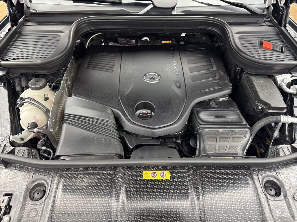 2025 Mercedes Benz GLS 450 4MATIC photo 31