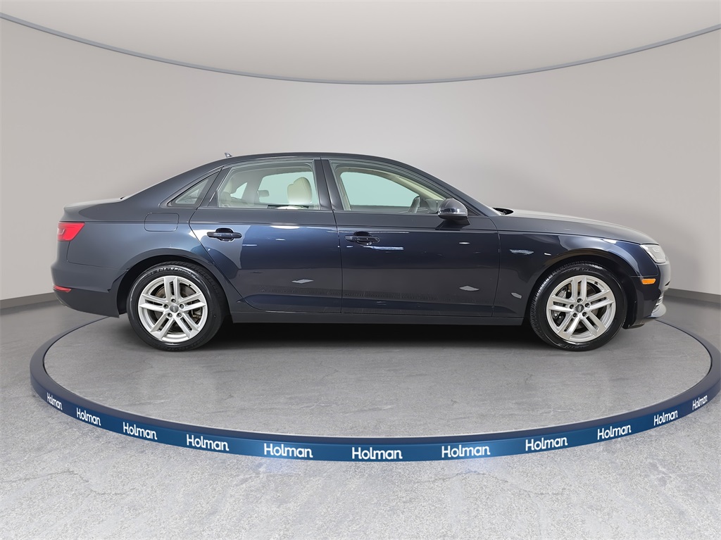 2017 Audi A4 2.0T Premium Quattro photo 4