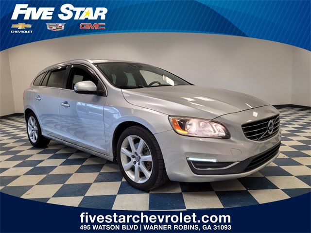 2016 Volvo V60 Premier's photo