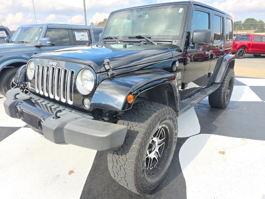 2017 Jeep Wrangler Unlimited Sahara photo 4