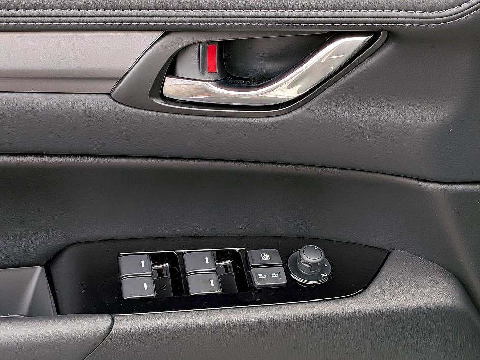 2025 Mazda CX-5 2.5 Select photo 13