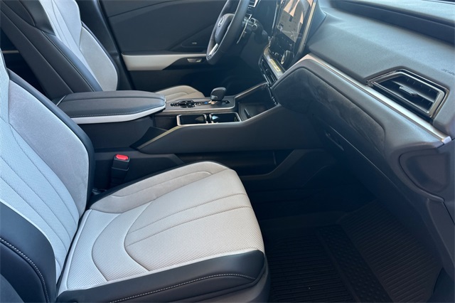 2025 Lexus TX 500h F SPORT Performance Luxury photo 12
