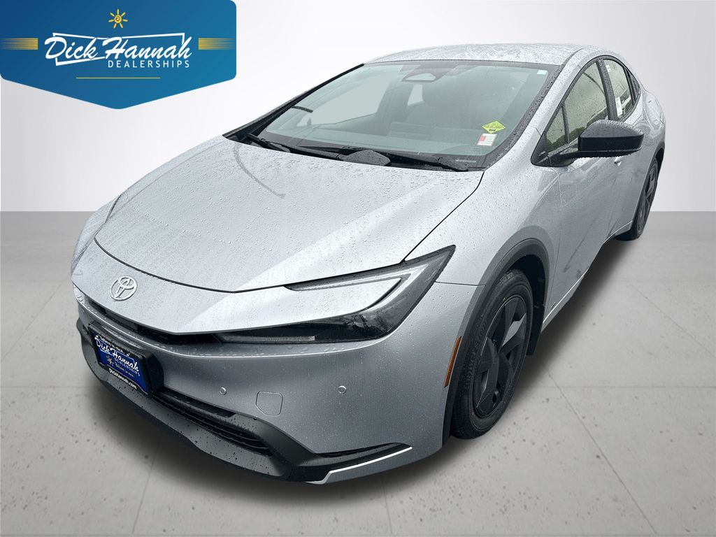 2026 Toyota Prius LE's photo